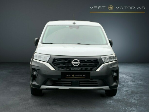 nissan-townstar-bensin-2022-big-1