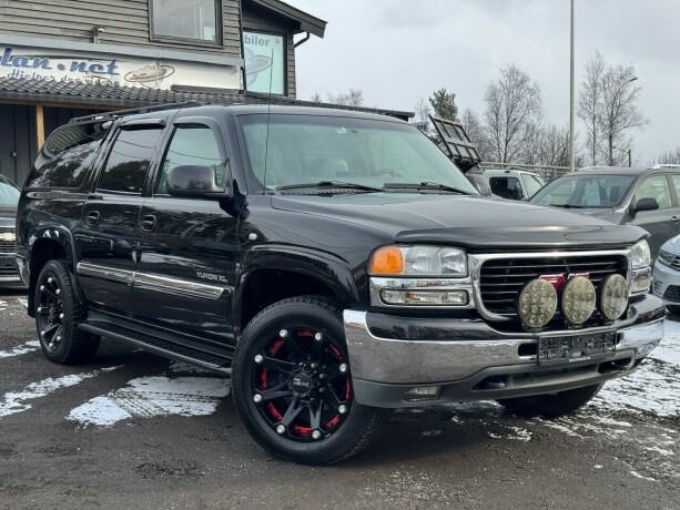 gmc-yukon-bensin-2001-big-1