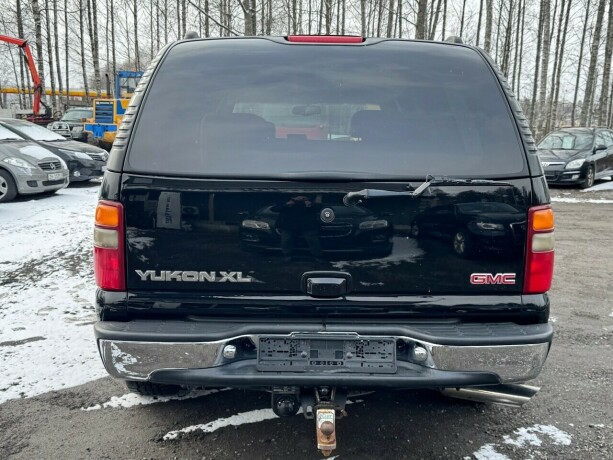 gmc-yukon-bensin-2001-big-7