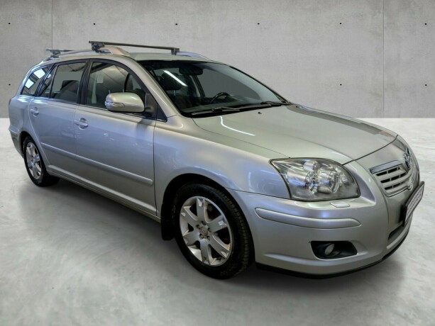 toyota-avensis-diesel-2008-big-1