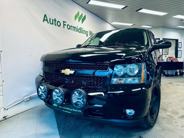 chevrolet-tahoe-bensin-2014-big-2