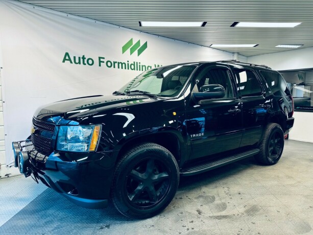 chevrolet-tahoe-bensin-2014-big-0