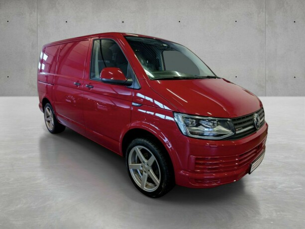 volkswagen-transporter-diesel-2019-big-1