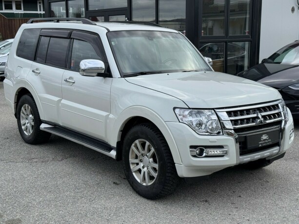 mitsubishi-pajero-diesel-2015-big-2