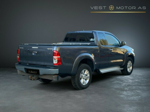 toyota-hilux-diesel-2014-big-7