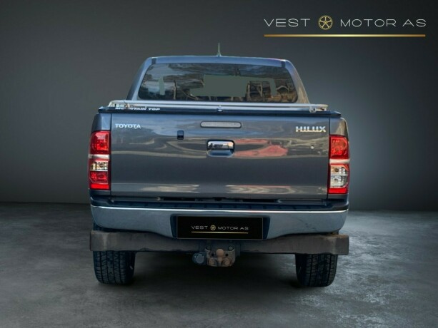 toyota-hilux-diesel-2014-big-5