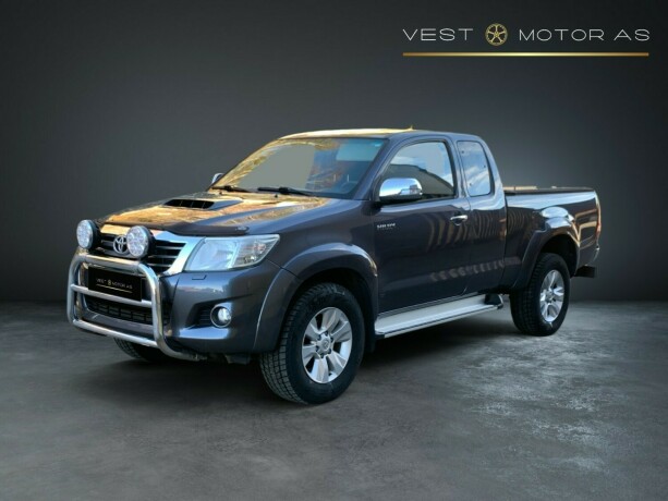 toyota-hilux-diesel-2014-big-2
