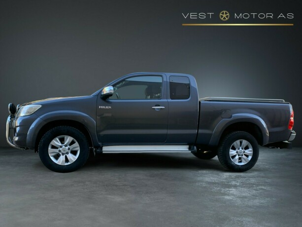 toyota-hilux-diesel-2014-big-3