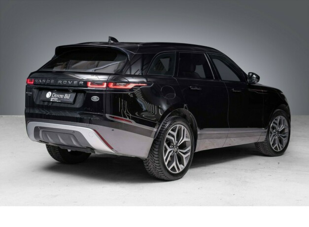 land-rover-range-rover-velar-bensin-2018-big-10