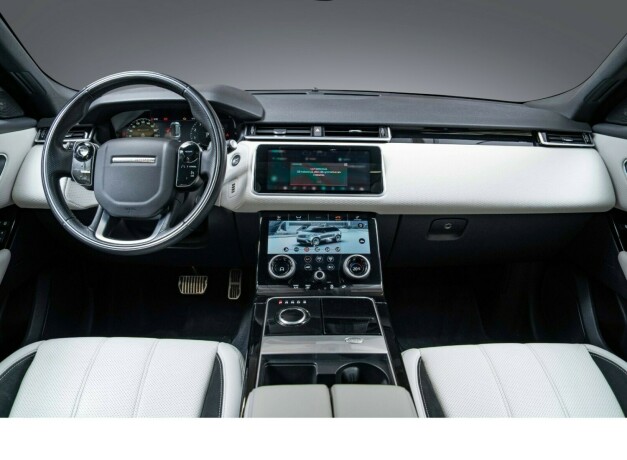 land-rover-range-rover-velar-bensin-2018-big-14