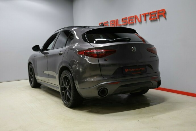 alfa-romeo-stelvio-diesel-2021-big-3