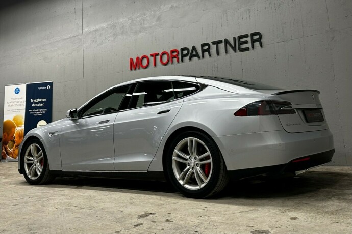 tesla-model-s-elektrisitet-2015-big-4