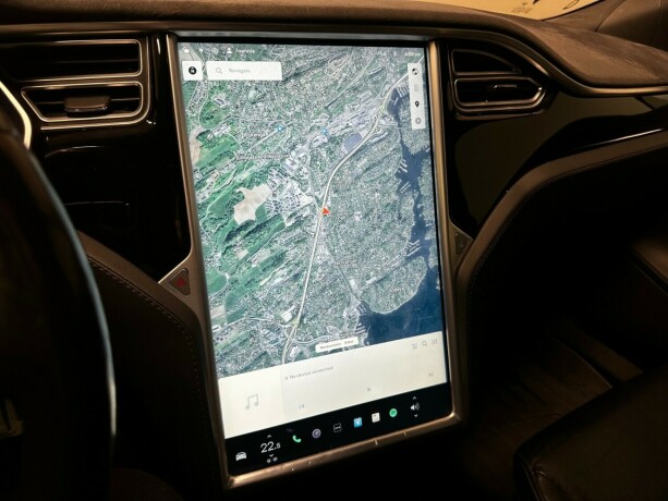 tesla-model-s-elektrisitet-2015-big-15