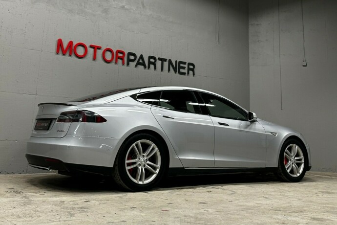 tesla-model-s-elektrisitet-2015-big-7