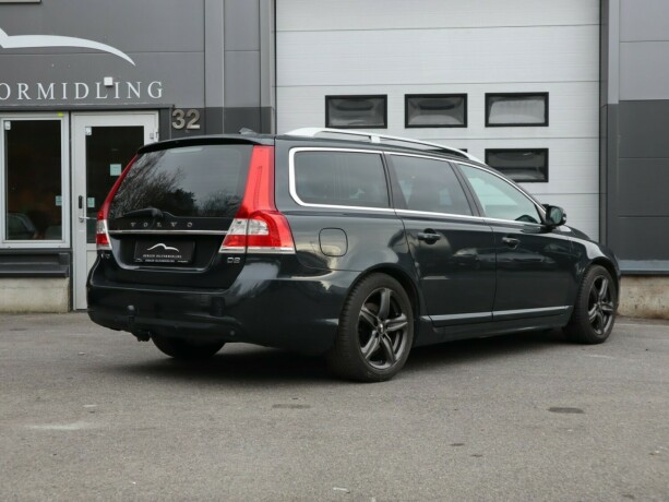 volvo-v70-diesel-2015-big-1