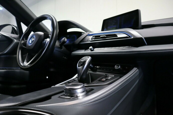 bmw-i8-elektrisitetbensin-2017-big-47