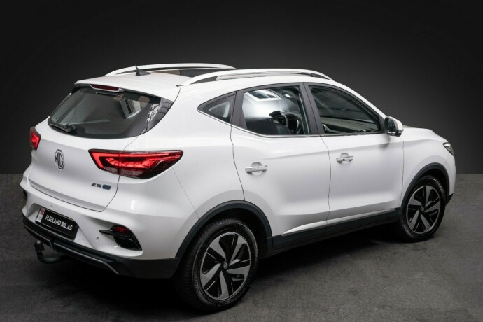 mg-zs-ev-elektrisitet-2022-big-11