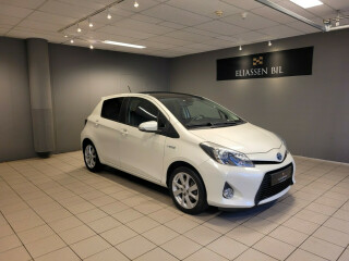 Toyota | Yaris | Elektrisitet+bensin | 2013