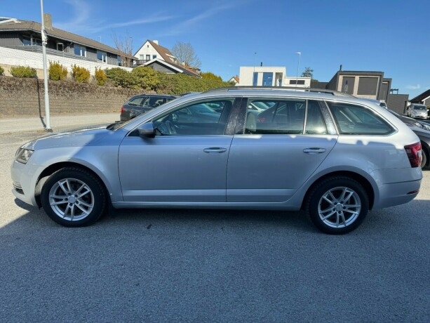 skoda-octavia-bensin-2018-big-6