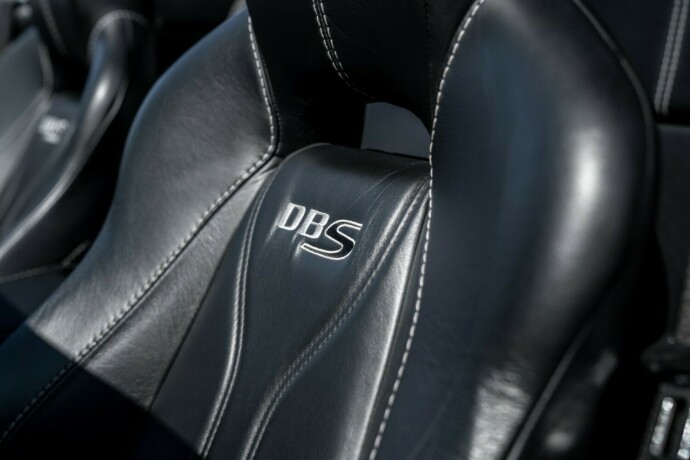 aston-martin-dbs-bensin-2012-big-33