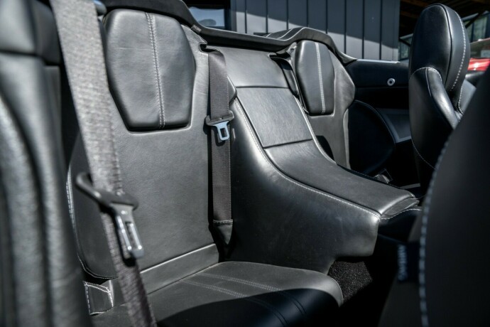 aston-martin-dbs-bensin-2012-big-38