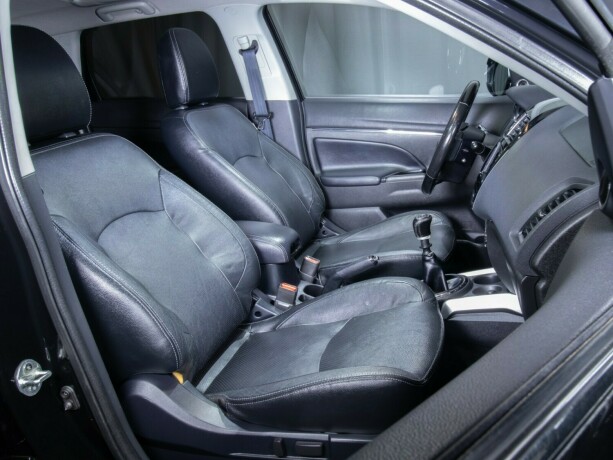 citroen-c4-aircross-diesel-2013-big-15