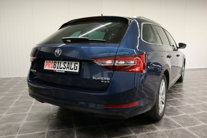 skoda-superb-diesel-2016-big-7
