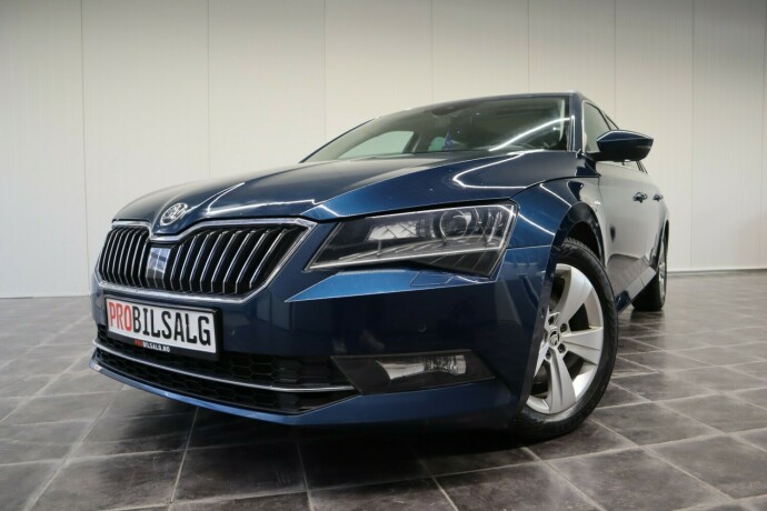 skoda-superb-diesel-2016-big-0