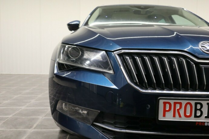 skoda-superb-diesel-2016-big-10
