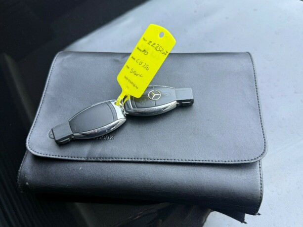 mercedes-benz-cls-bensin-2009-big-37