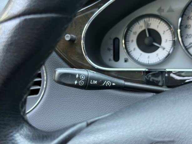 mercedes-benz-cls-bensin-2009-big-17