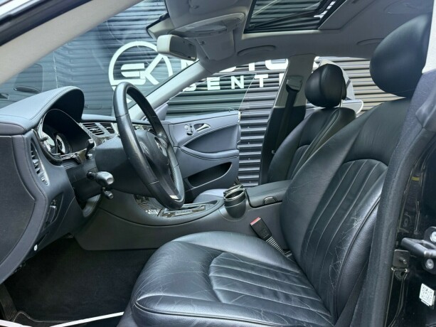mercedes-benz-cls-bensin-2009-big-28