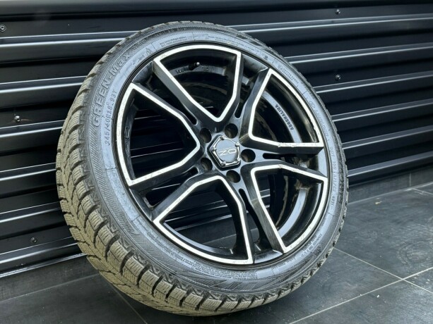 mercedes-benz-cls-bensin-2009-big-35