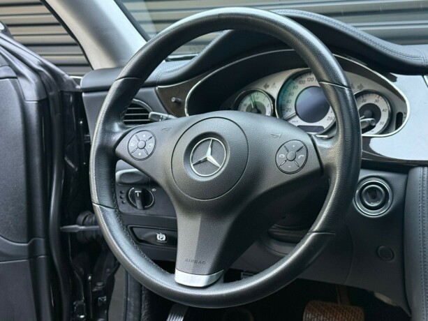 mercedes-benz-cls-bensin-2009-big-13
