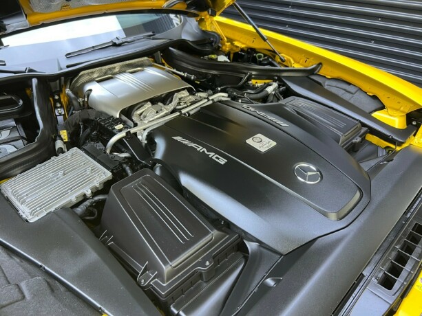 mercedes-benz-amg-gt-s-bensin-2015-big-49