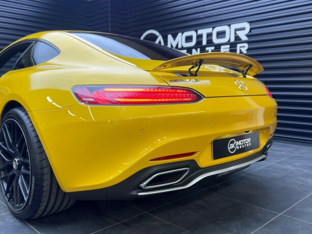 mercedes-benz-amg-gt-s-bensin-2015-big-10