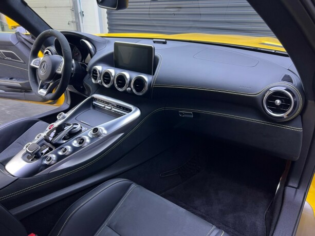 mercedes-benz-amg-gt-s-bensin-2015-big-16