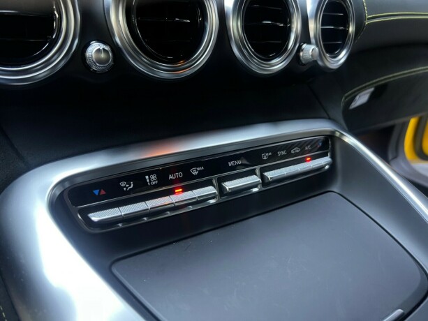 mercedes-benz-amg-gt-s-bensin-2015-big-28