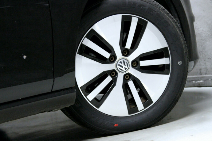volkswagen-golf-diesel-2016-big-21