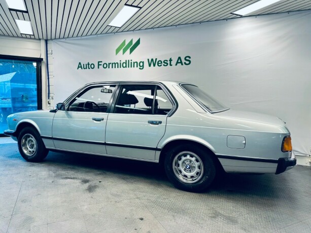 bmw-7-serie-bensin-1978-big-4