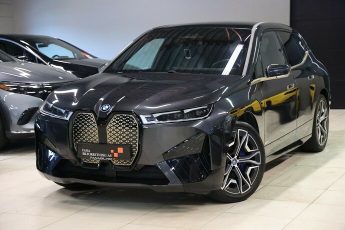 bmw-ix-xdrive-50-elektrisitet-2022-big-0