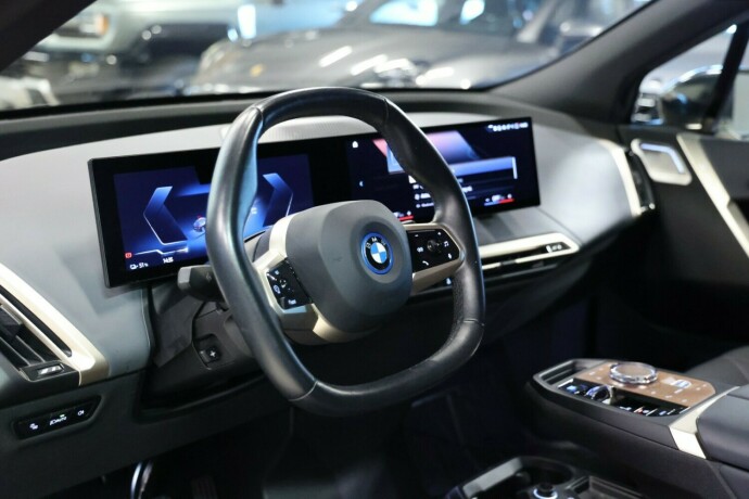 bmw-ix-xdrive-50-elektrisitet-2022-big-5