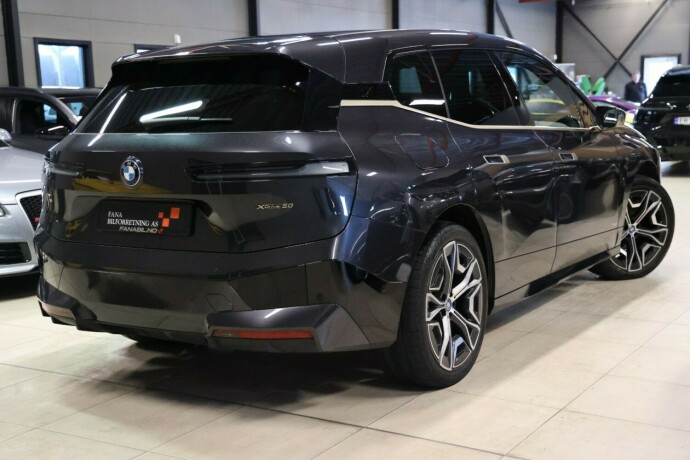 bmw-ix-xdrive-50-elektrisitet-2022-big-2