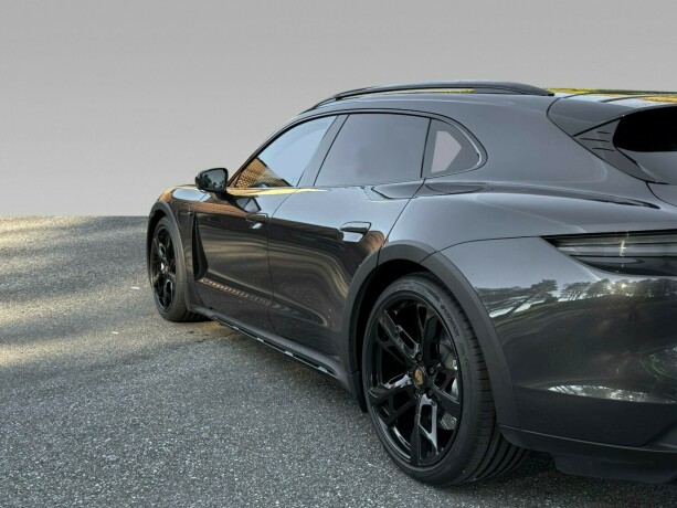 porsche-taycan-cross-turismo-elektrisitet-2022-big-10