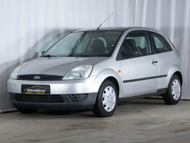 ford-fiesta-bensin-2005-big-0