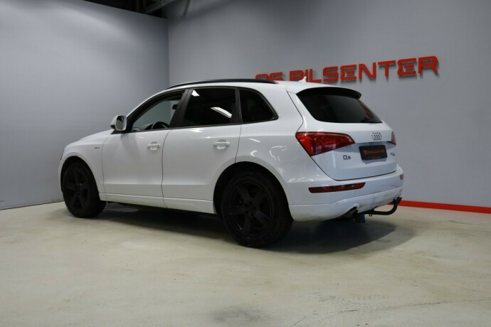 audi-q5-elektrisitetbensin-2011-big-3