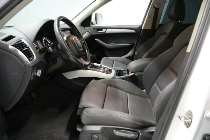 audi-q5-elektrisitetbensin-2011-big-5