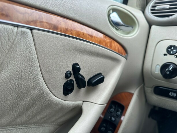 mercedes-benz-clk-bensin-2005-big-17