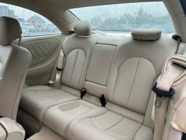 mercedes-benz-clk-bensin-2005-big-13