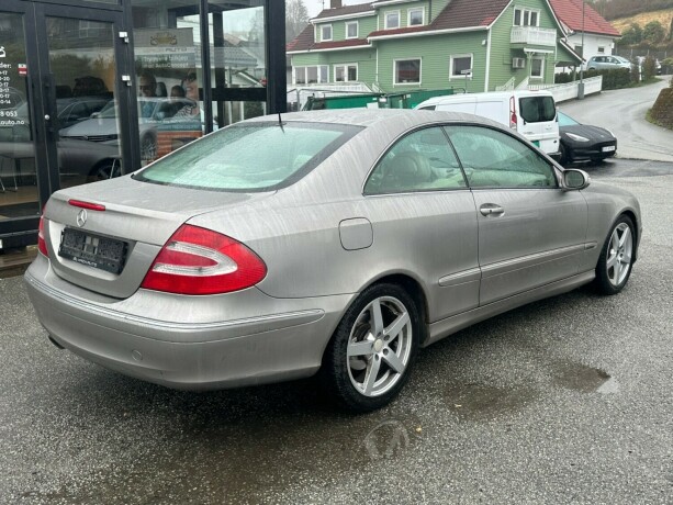 mercedes-benz-clk-bensin-2005-big-3